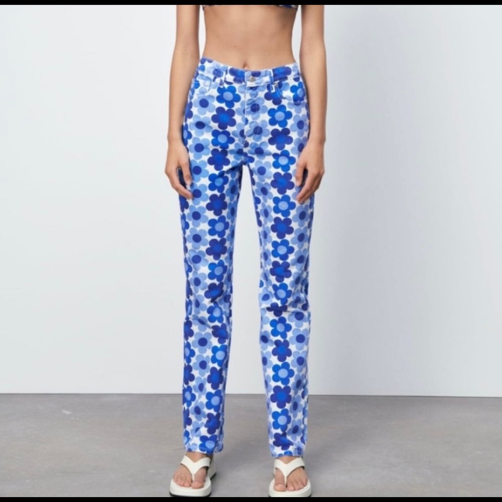 ZARA HIGH WAISTED STRAIGHT LEG FLORAL PRINT JEANS